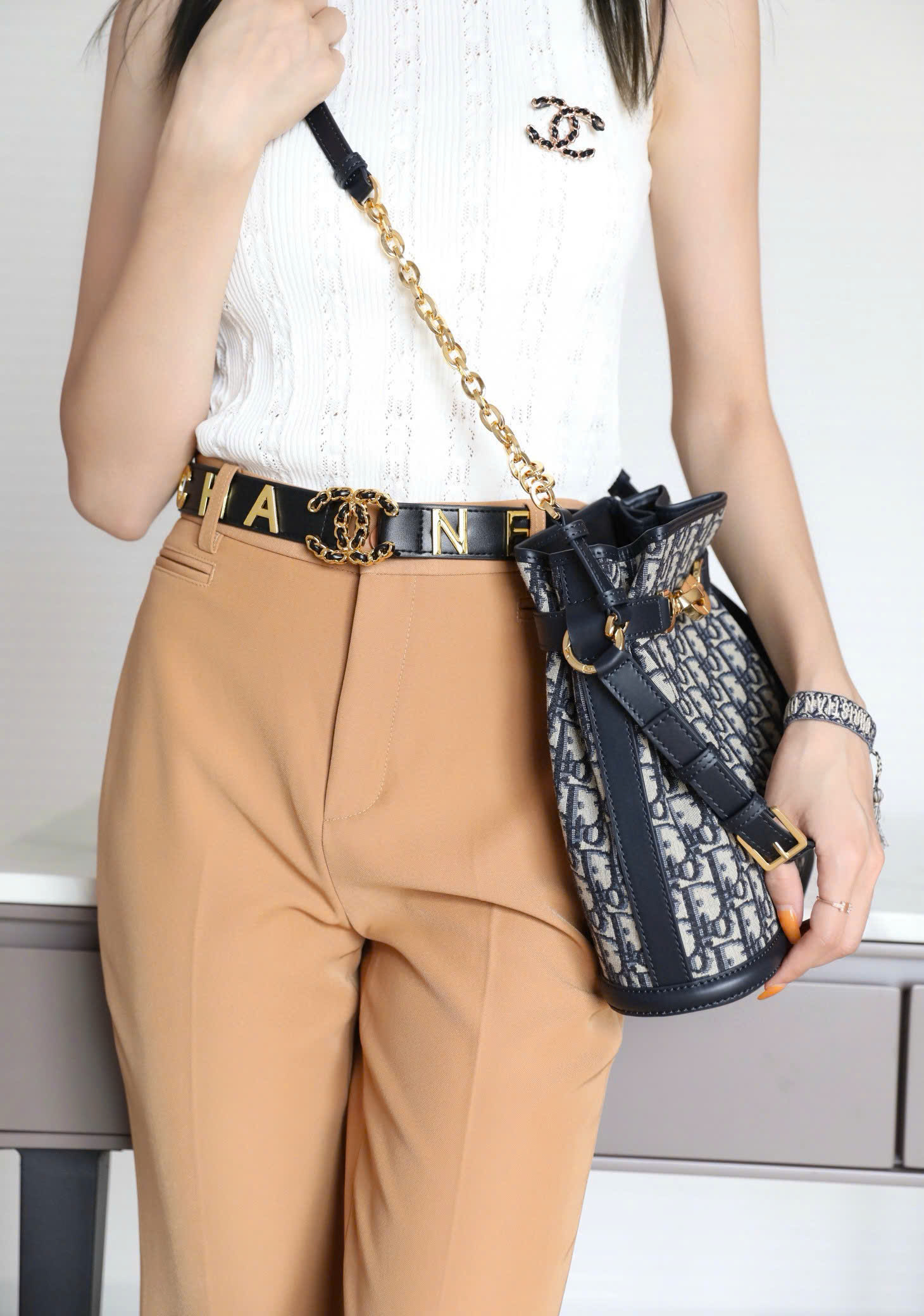 z7052985551413_22760e826321f49756122dde84040df3